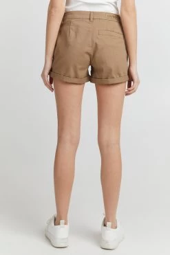 OXMO Shorts Regular Broek Piera Dames Beige 11 OXMO Shorts Regular Broek Piera Dames Beige -Oxmo Winkel 06fb5fcd3c9814545e407c1e8ae85098