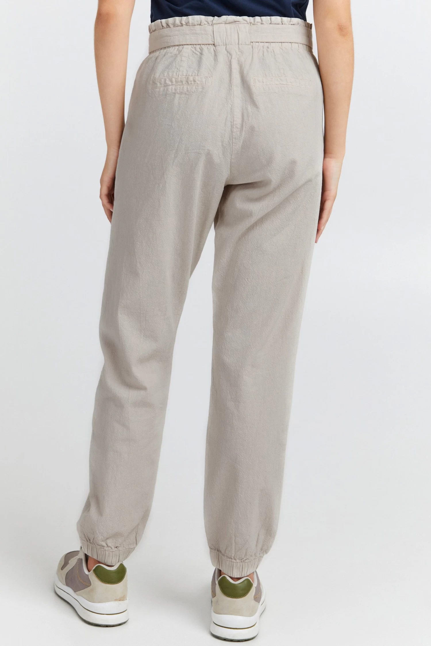 OXMO Bandplooibroeken Loosefit Bandplooibroek Lennja Dames Beige 6 OXMO Bandplooibroeken Loosefit Bandplooibroek Lennja Dames Beige - Afbeelding 4