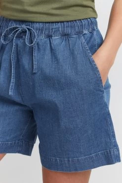 OXMO Denim Shorts Regular Jeans Lillith Dames Blauw -Oxmo Winkel 136fd3c8d4faa4d0619159b99df6dc38