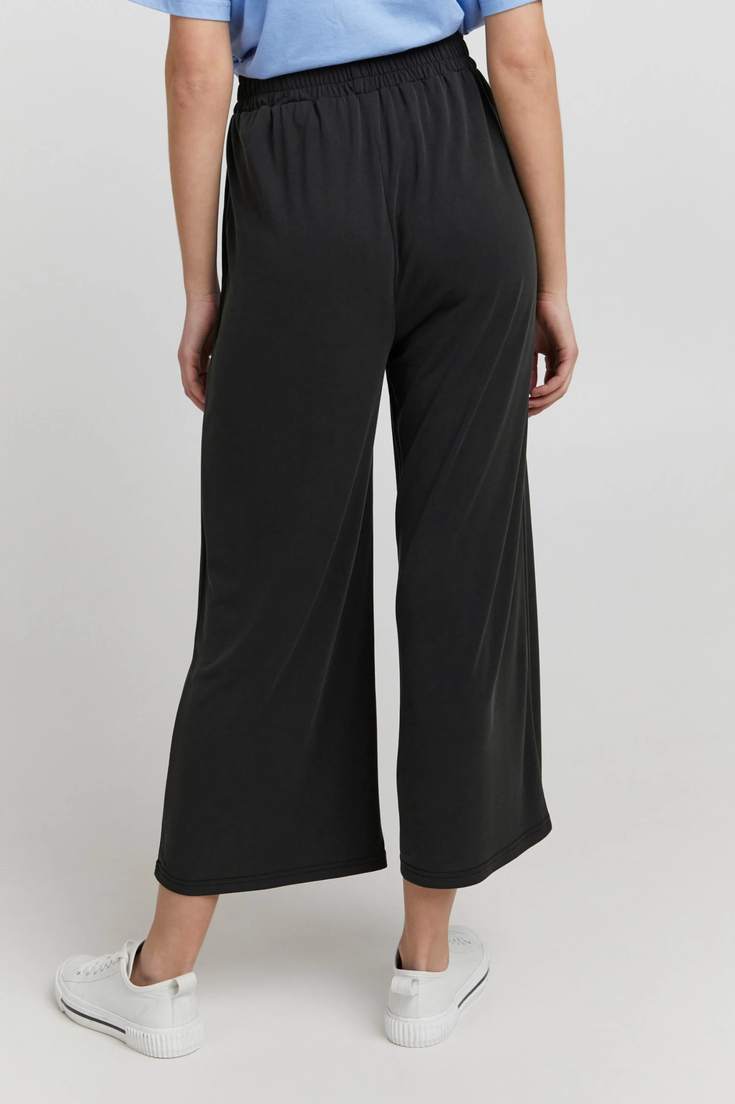 OXMO Pantalons Wide Leg Broek OXBryndis Dames Zwart 5 OXMO Pantalons Wide Leg Broek OXBryndis Dames Zwart - Afbeelding 3