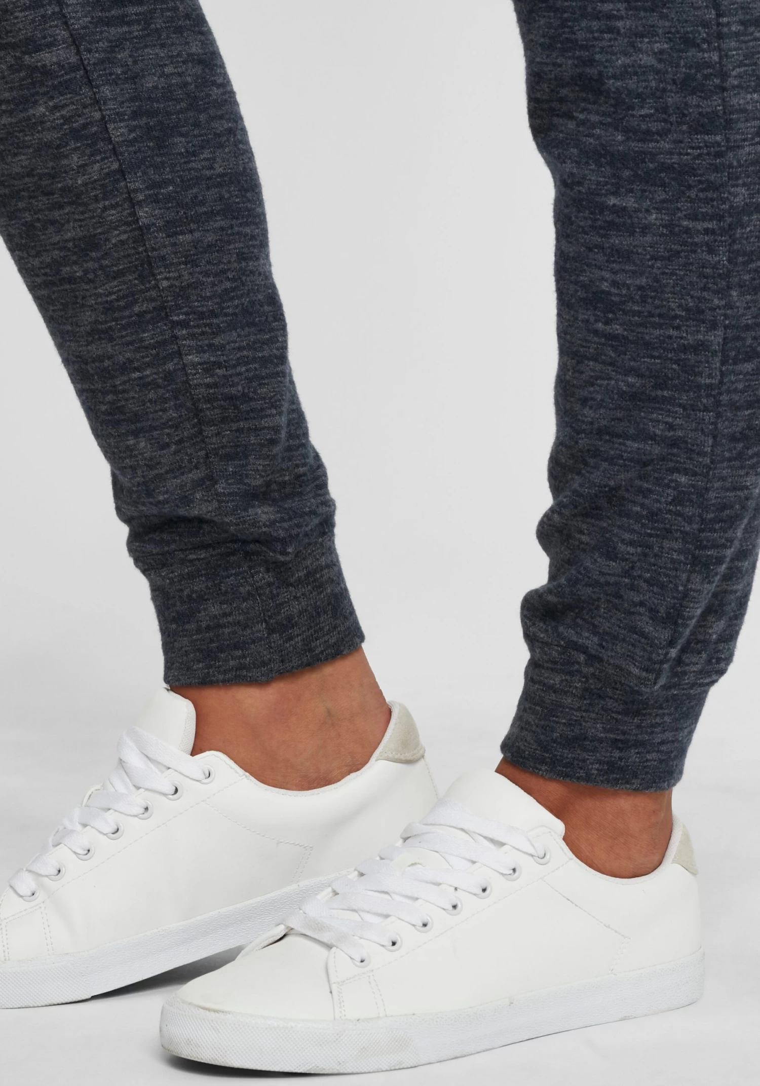 OXMO Sweatpants Loosefit Broek BENITA Dames Blauw Gemêleerd 5 OXMO Sweatpants Loosefit Broek BENITA Dames Blauw Gemêleerd - Afbeelding 3