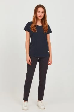 OXMO T-shirts Shirt Lydi Dames Donkerblauw 10 OXMO T-shirts Shirt Lydi Dames Donkerblauw -Oxmo Winkel 1d270b8165e7e753a663d8eb43ca74f0