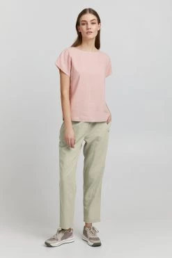 OXMO Pantalons Loosefit Broek Dames Pastelgroen -Oxmo Winkel 2375e432a50906fd02e8fb5b222306a8