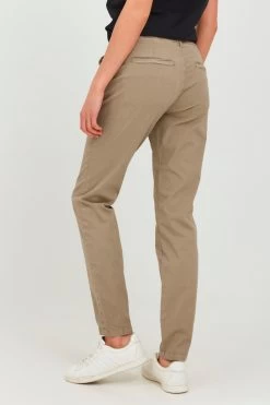 OXMO Chinos Loosefit Chino CHILLI Dames Beige -Oxmo Winkel 27cc61d0be26796bcc61c5e88be4164f