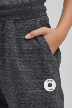 OXMO Sweatpants Loosefit Broek Heldana Dames Zwart -Oxmo Winkel 2c170e742a456bf4341e4a8817bae03a