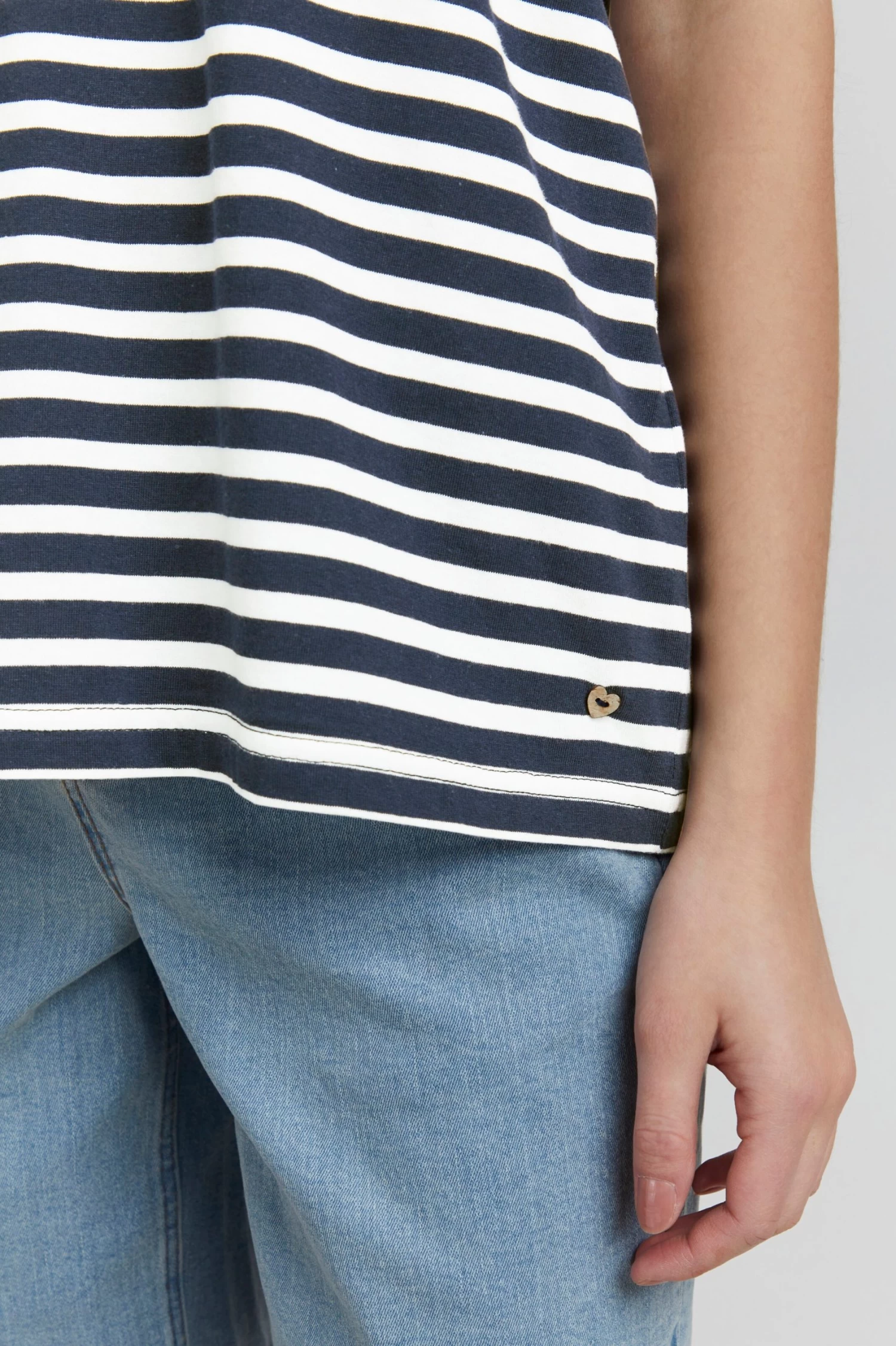 OXMO T-shirts Shirt Steffi Dames Blauw Gemêleerd / Wit 8 OXMO T-shirts Shirt Steffi Dames Blauw Gemêleerd / Wit - Afbeelding 6