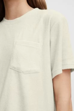 OXMO T-shirts Shirt Dames Beige -Oxmo Winkel 314b1fb2a21d5bb56ced5d80c61b2aeb