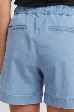 OXMO Denim Shorts Regular Jeans Dames Blauw -Oxmo Winkel 380722396769a2509bc50e6757fc8cbb