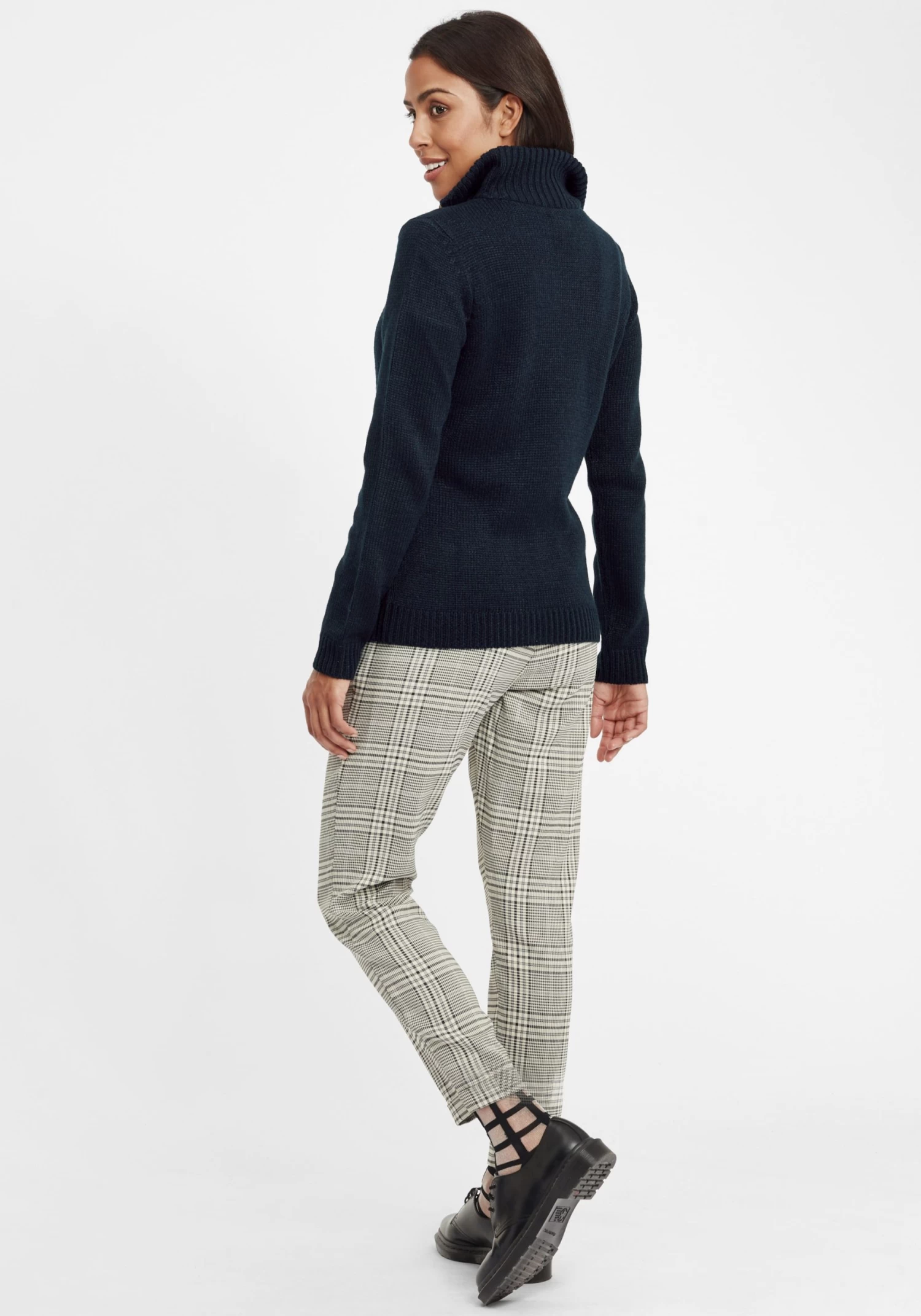 OXMO Coltruien Trui Carry Dames Zwart 6 OXMO Coltruien Trui Carry Dames Zwart - Afbeelding 4