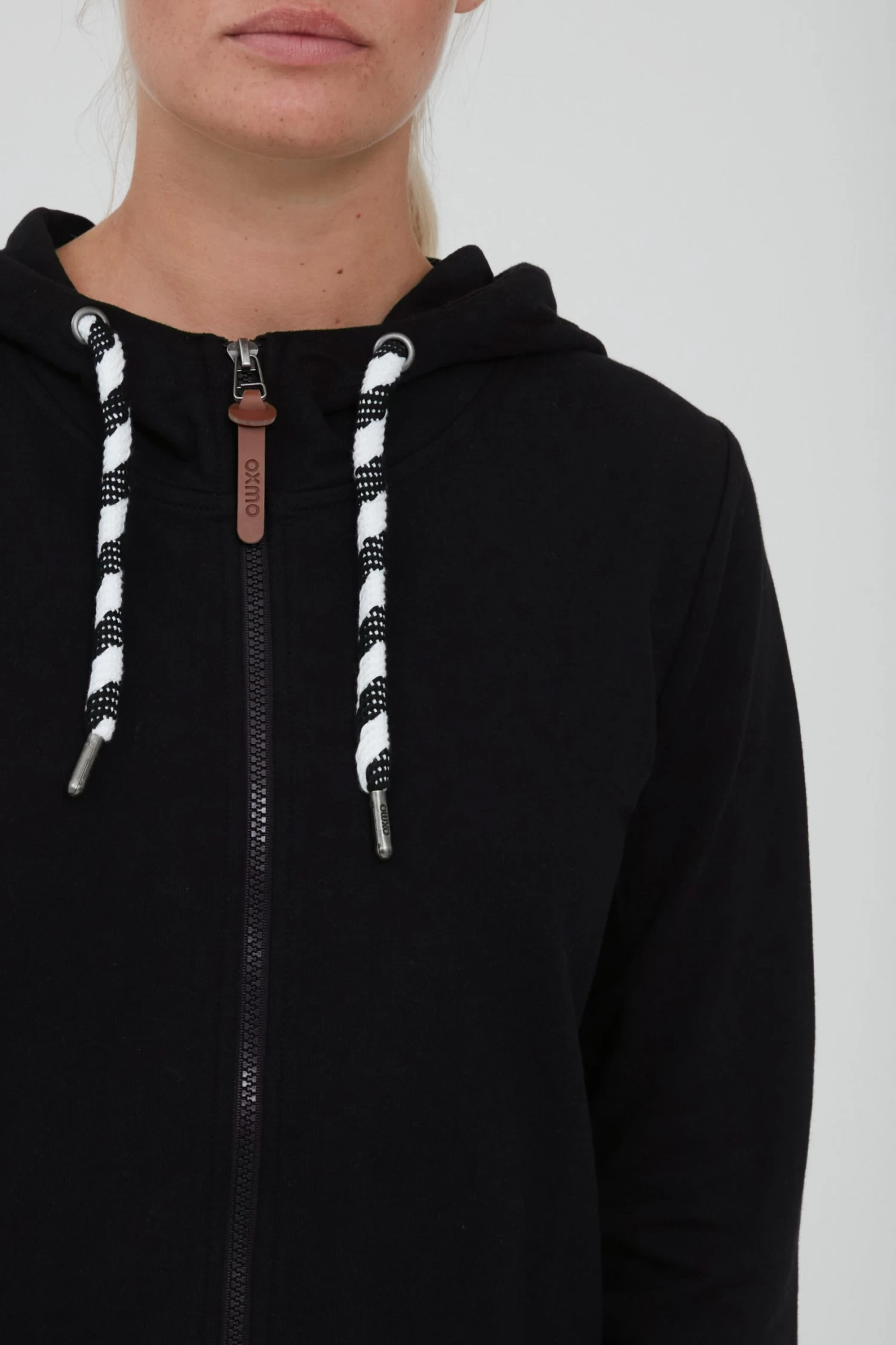 OXMO Sweatvesten Sweatvest Wanda Dames Zwart 7 OXMO Sweatvesten Sweatvest Wanda Dames Zwart - Afbeelding 5