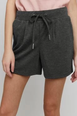 OXMO Shorts Regular Broek Annik Dames Antraciet 12 OXMO Shorts Regular Broek Annik Dames Antraciet -Oxmo Winkel 4221014541b7c370afbf606921f16f0c