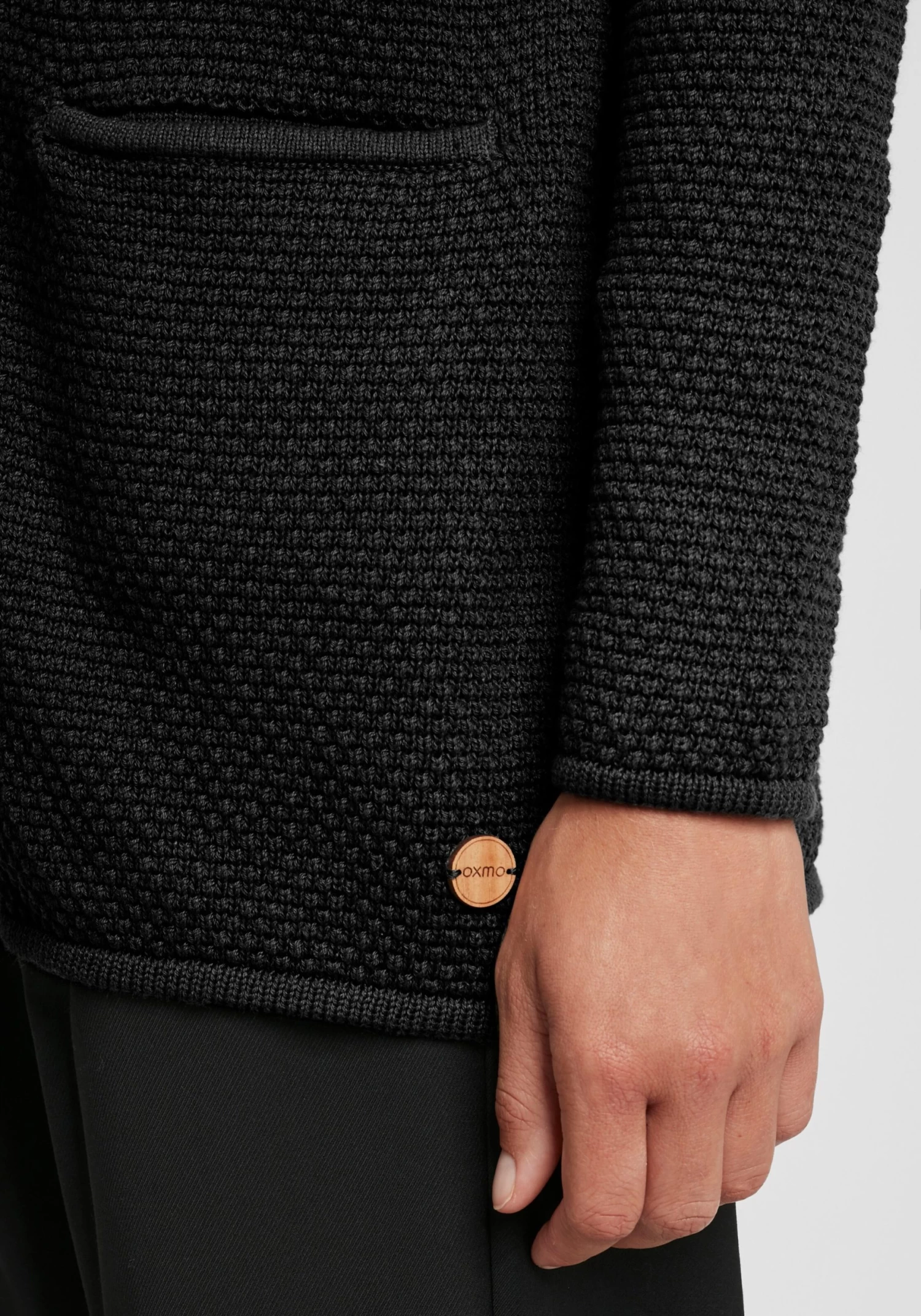 OXMO Vesten Gebreid Vest Hilda Dames Zwart 8 OXMO Vesten Gebreid Vest Hilda Dames Zwart - Afbeelding 6