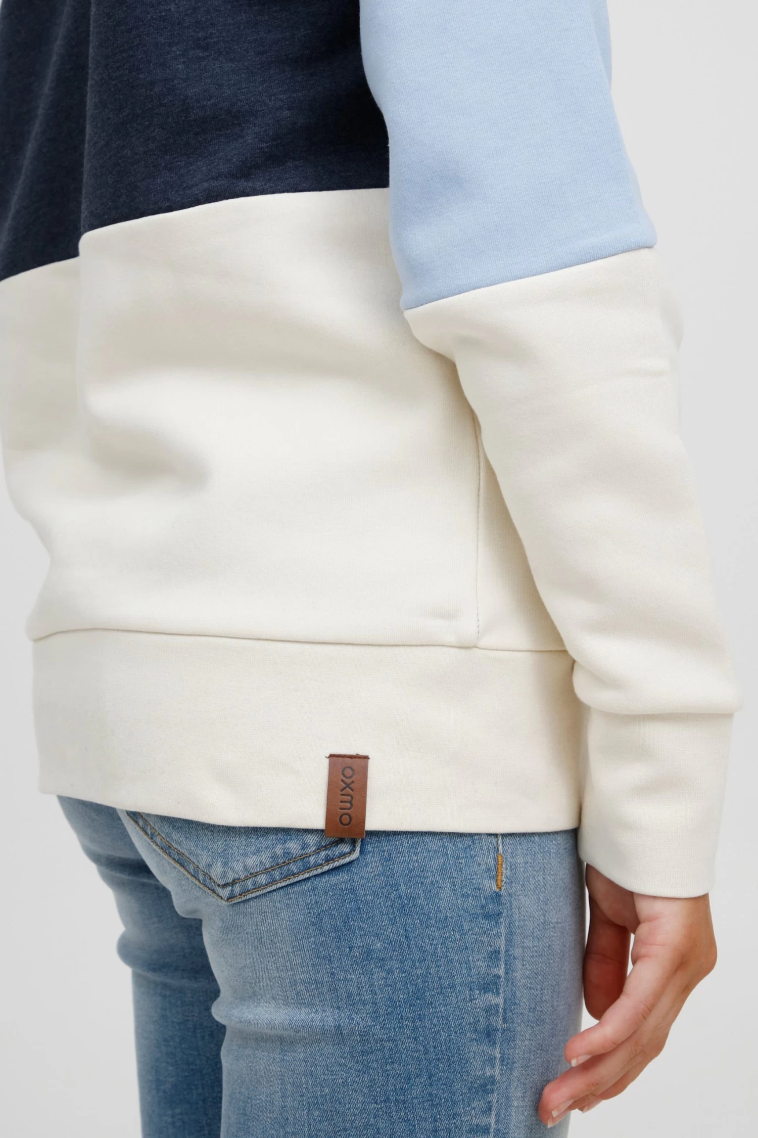 OXMO Hoodies Sweatshirt Kathrine Dames Donkerblauw 8 OXMO Hoodies Sweatshirt Kathrine Dames Donkerblauw - Afbeelding 6