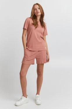 OXMO Shorts Regular Broek Wim Dames Roze -Oxmo Winkel 57e0cafbd0efdd32c4a89fe3045aea65