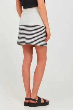 OXMO Mini Rokken Rok PIPPA Dames Wit 11 OXMO Mini Rokken Rok PIPPA Dames Wit -Oxmo Winkel 5b1d6a6540f073740ef776bad271afa0