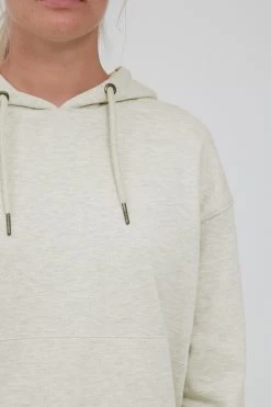 OXMO Hoodies Trui GRETA Dames Wit -Oxmo Winkel 5e64f7d6513d48aacadc8539fd0cca80