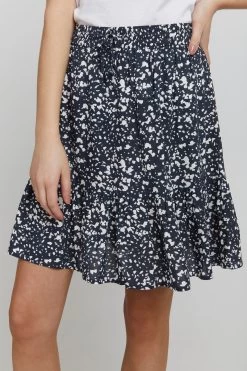 OXMO Mini Rokken Rok EIRA Dames Nachtblauw -Oxmo Winkel 5f396025e74e305a6946e6e6674ec70d