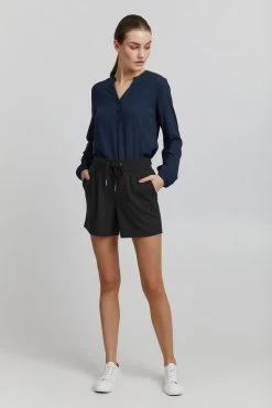OXMO Shorts Regular Broek Annik Dames Zwart -Oxmo Winkel 5f5d1abcc2c7ff57eae5894104cf26c6