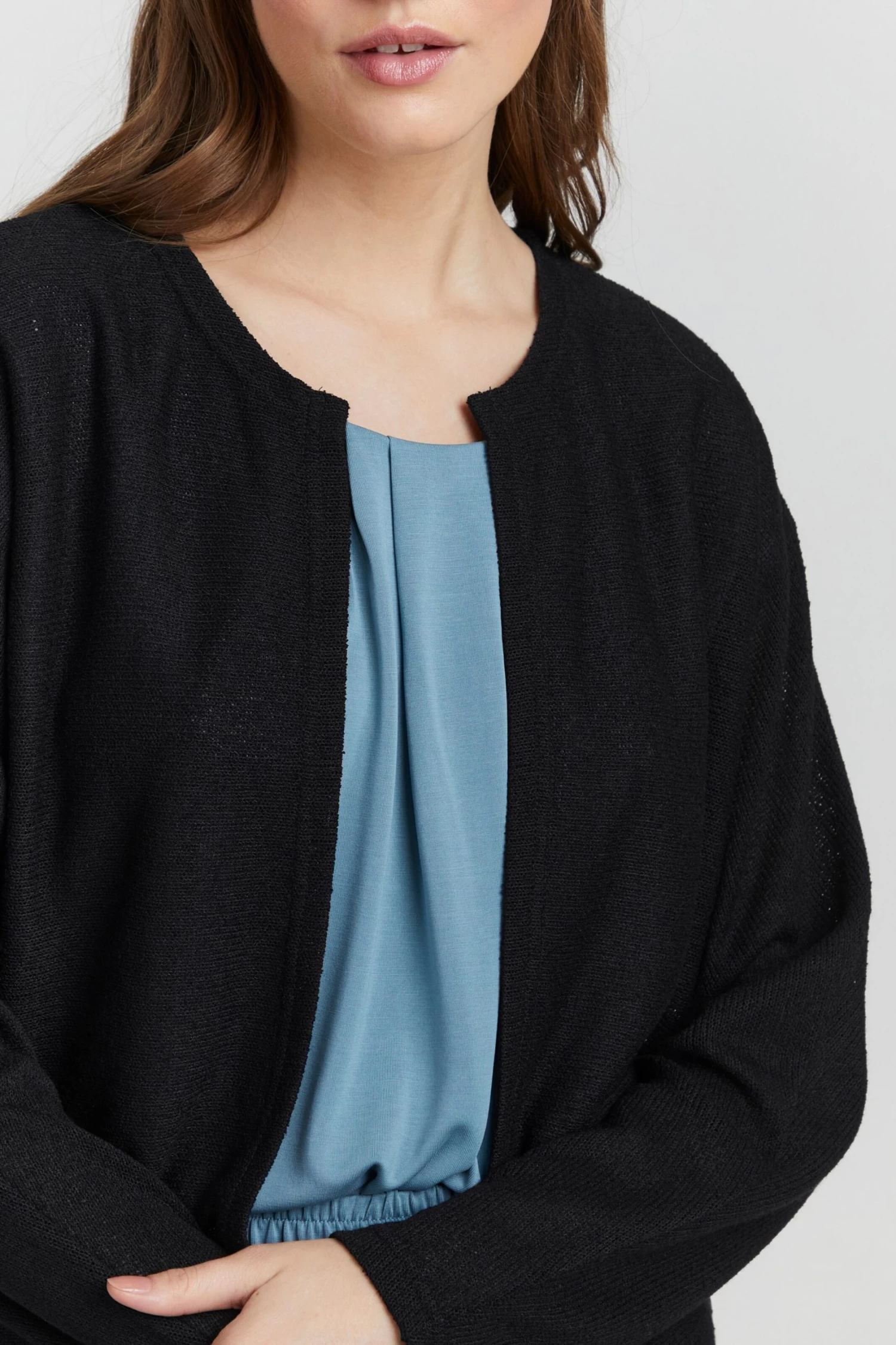 OXMO Vesten Gebreid Vest KIKE Dames Zwart 7 OXMO Vesten Gebreid Vest KIKE Dames Zwart - Afbeelding 5