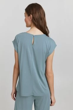OXMO Blouse Tops Blouse Dames Blauw -Oxmo Winkel 6a4003f8cca6ee2ad99475702293c956