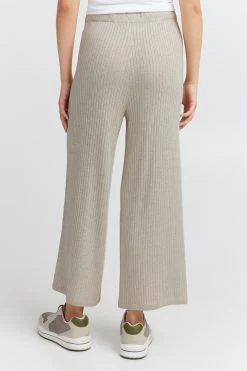 OXMO Pantalons Wide Leg Broek Rie Dames Crème -Oxmo Winkel 6b6b0242b48fa44d7cfd2b542633734a