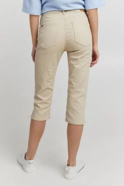 OXMO Shorts Slimfit Broek OXPam Dames Beige -Oxmo Winkel 75b96b4368e3aacde3a31d1083b99fb8