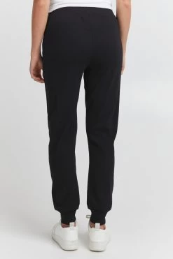 OXMO Sweatpants Regular Broek Liz Dames Zwart -Oxmo Winkel 778f91f1470ed823ea5bc2f6d812d3ca