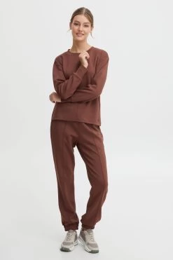 OXMO Truien Trui Pea Dames Bruin -Oxmo Winkel 7d7d9f6ebb1dd282fb58ccd6c65f74e8