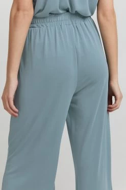 OXMO Pantalons Wide Leg Broek OXBryndis Dames Blauw -Oxmo Winkel 7f94357a2d1aee46f2e2dbbfb2e29cb6