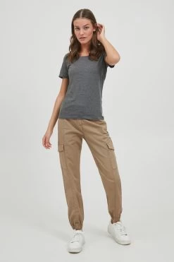 OXMO Cargobroeken Tapered Cargobroek Dames Beige -Oxmo Winkel 7fd580bb65c977997617bca67fb397b7