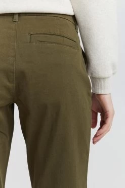 OXMO Chinos Regular Chino Pilar Dames Kaki / Olijfgroen -Oxmo Winkel 8416c26156fae5ba9ee1226027ea904b