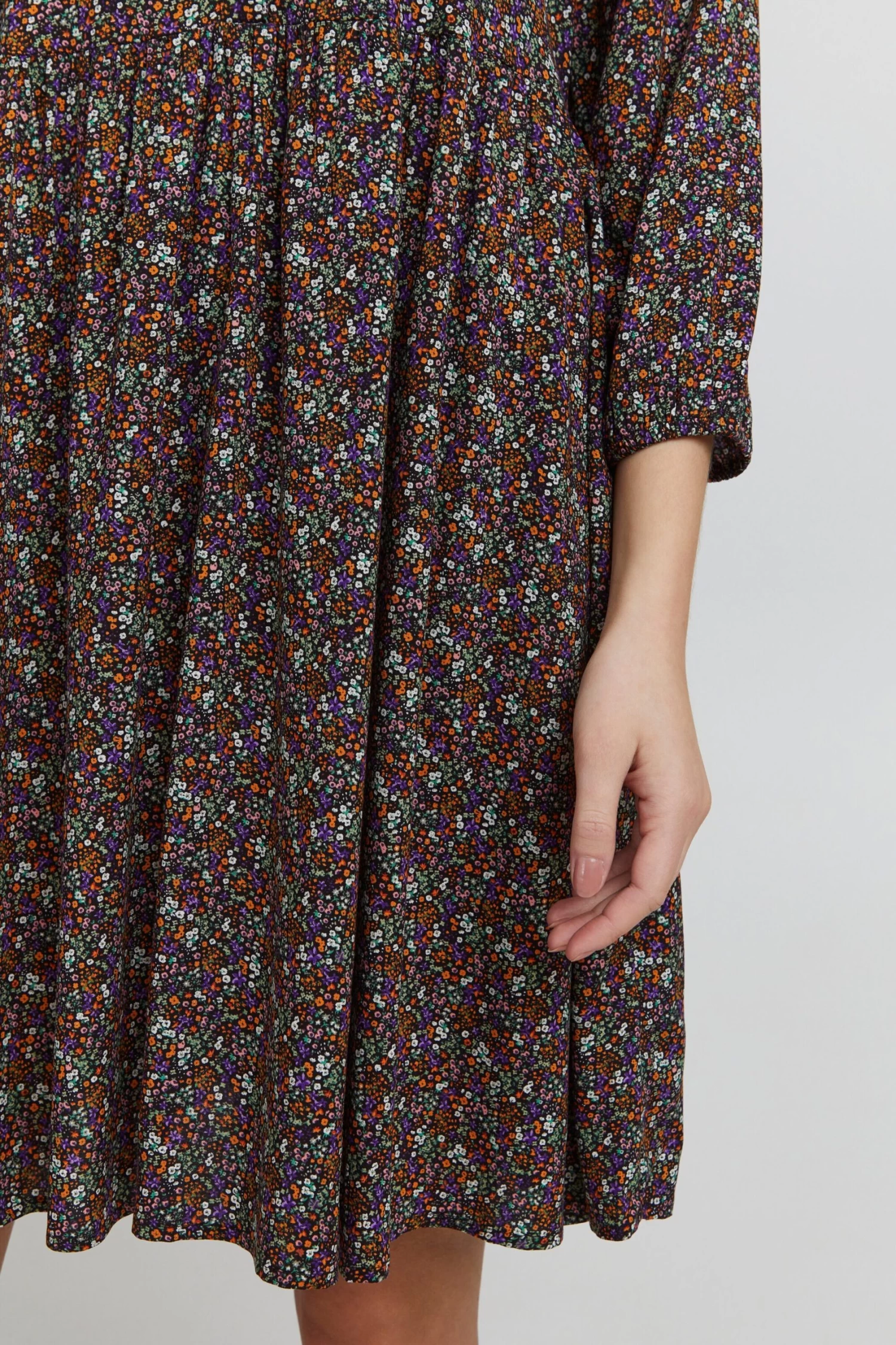 OXMO Blousejurken Blousejurk Elva Dames Bruin 6 OXMO Blousejurken Blousejurk Elva Dames Bruin - Afbeelding 4