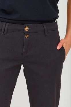 OXMO Chinos Regular Chino Pilar Dames Donkergrijs -Oxmo Winkel 9723254ee4995eb3dd3bf23680e09eb5