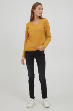 OXMO Fijngebreide Truien Trui Ilva Dames Geel -Oxmo Winkel 97752383ee5e32fc4ce11c029c3f73c9