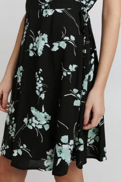 OXMO Mini Jurken Jurk Dames Zwart -Oxmo Winkel a3a58eb1b8d4573ddb28e91db55f7549