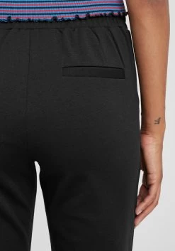 OXMO Sweatpants Loosefit Broek Dames Zwart -Oxmo Winkel a90fa853a71111f1a30d12b46409568b