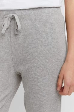 OXMO Sweatpants Regular Broek Liz Dames Lichtgrijs -Oxmo Winkel ac7237ca0dff2ed5bd038551218ee22f