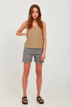 OXMO Shorts Regular Broek KATHY Dames Grijs -Oxmo Winkel b0de9046d38f1cb7ba8e78d5dbfdf86e