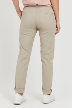 OXMO Chinos Slimfit Chino Chakira Dames Beige 11 OXMO Chinos Slimfit Chino Chakira Dames Beige -Oxmo Winkel b11d1514c4407249681843d5b57bf67d