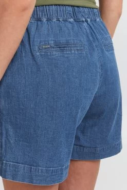 OXMO Denim Shorts Regular Jeans Lillith Dames Blauw -Oxmo Winkel b39c6bd4d569a880d726482effe2ee42