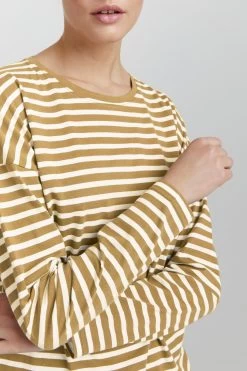 OXMO Longsleeves Shirt Stefka Dames Bruin -Oxmo Winkel bd563ded0ea6372f449f161c2cb7a040