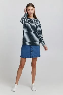 OXMO Longsleeves Shirt Stefka Dames Donkerblauw / Offwhite -Oxmo Winkel c175c97bff36fdd1ece723125dd2eb39