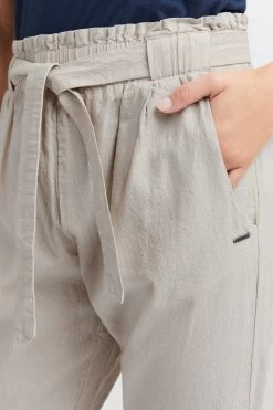 OXMO Bandplooibroeken Loosefit Bandplooibroek Lennja Dames Beige 12 OXMO Bandplooibroeken Loosefit Bandplooibroek Lennja Dames Beige -Oxmo Winkel c2ad128062ad586e70886e22db3a1443