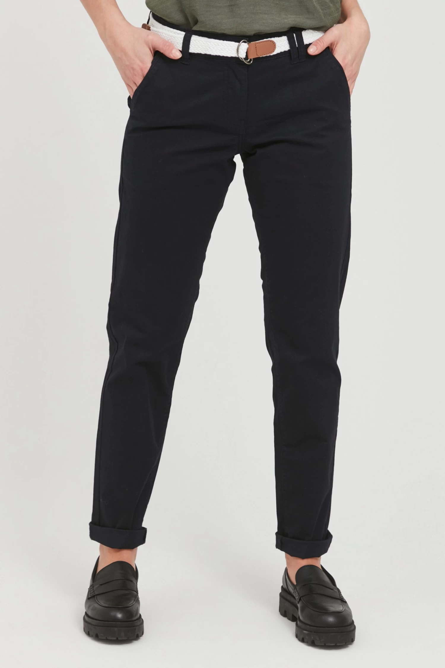 OXMO Chinos Slimfit Chino Chakira Dames Zwart 4 OXMO Chinos Slimfit Chino Chakira Dames Zwart - Afbeelding 2