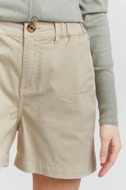 OXMO Shorts Regular Broek Chai Dames Beige -Oxmo Winkel c57cd1a2a637706161fa959ab6403059