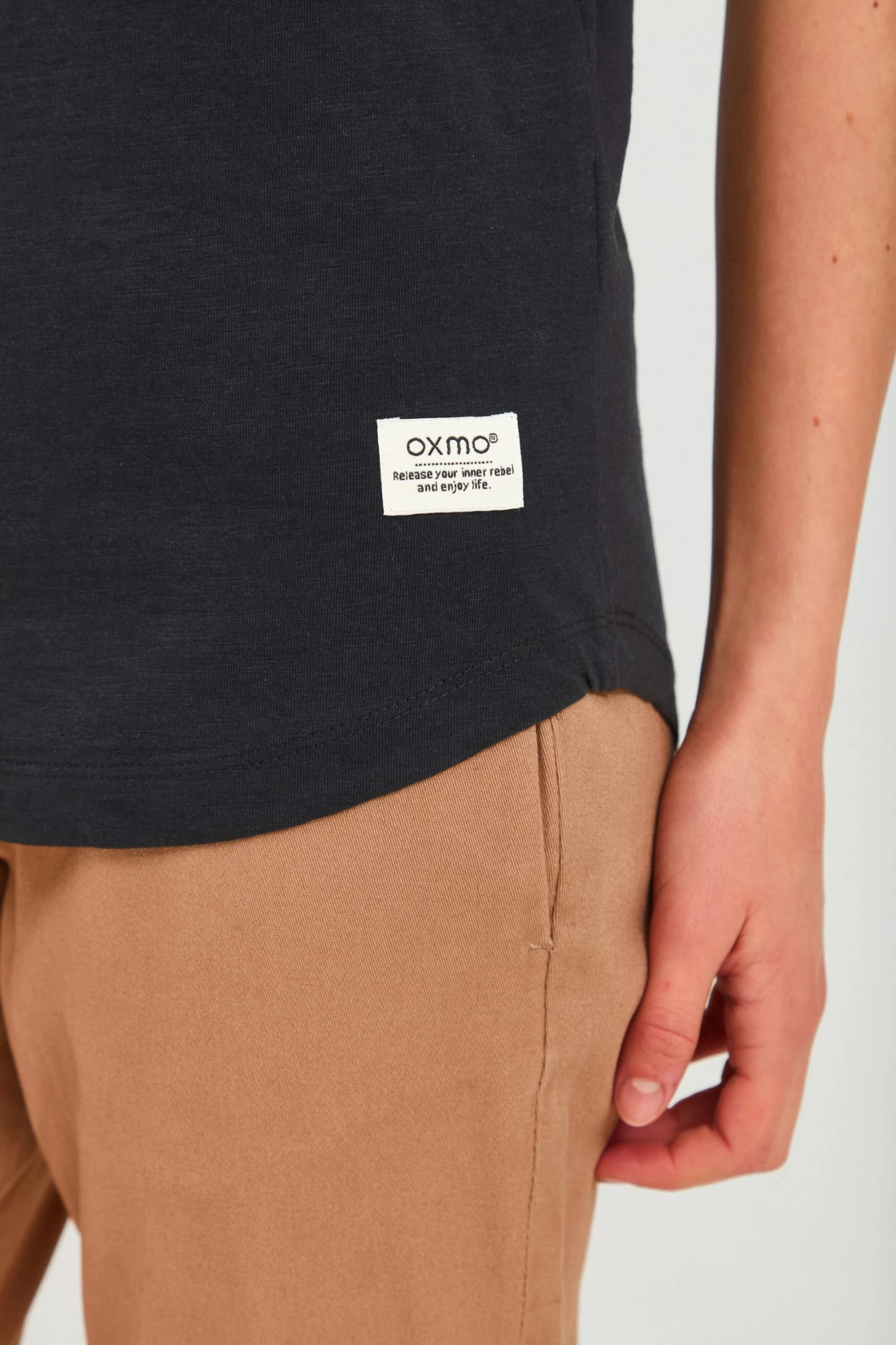 OXMO T-shirts Shirt Lydi Dames Zwart 8 OXMO T-shirts Shirt Lydi Dames Zwart - Afbeelding 6