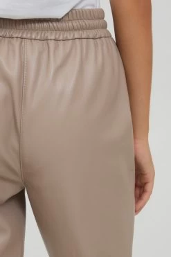 OXMO Pantalons Regular Broek PAULIA Dames Beige -Oxmo Winkel d3a03ccf766494da385f112925caa29e