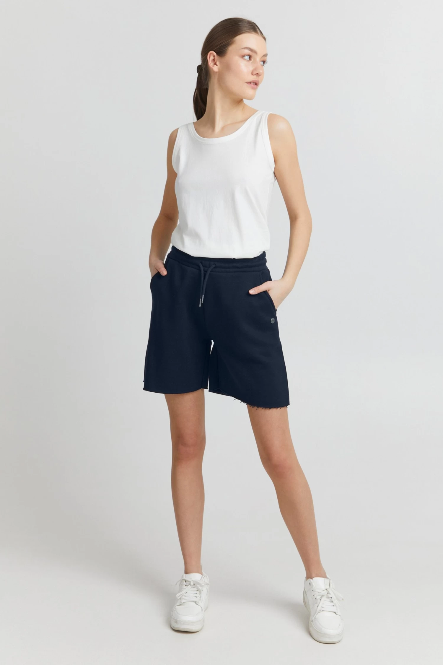 OXMO Shorts Wide Leg Broek Hope Dames Zwart 5 OXMO Shorts Wide Leg Broek Hope Dames Zwart - Afbeelding 3