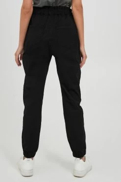 OXMO Pantalons Tapered Broek CONZI Dames Zwart -Oxmo Winkel db24e4556fd731b03a96ed3cb8aa6828