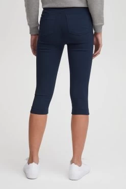 OXMO Driekwart Broeken Skinny Broek Keana Dames Navy -Oxmo Winkel de875e9ed6fc85799ad23c9aae76b20e